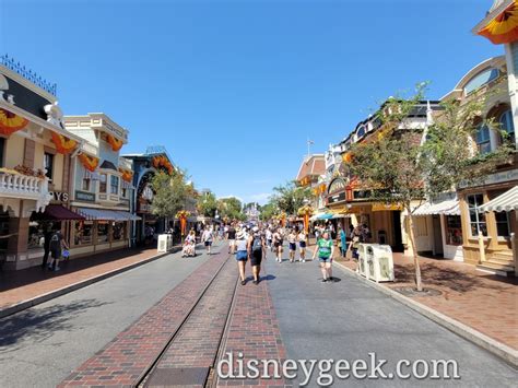 Disneyland Main Street USA - The Geek's Blog @ disneygeek.com