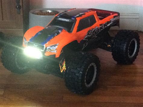 Xmaxx 8s proline beadlocs and traxxas light kit, ready to get dirty ...