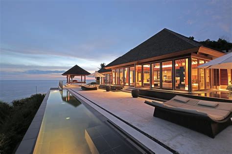 9 Best Hotels With Infinity Pools in Bali You Need to See