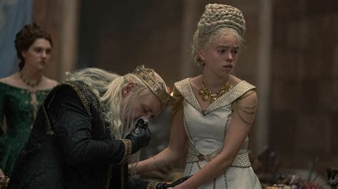 King Viserys gets not 1 but 2 perfect death scenes in 'House of the ...