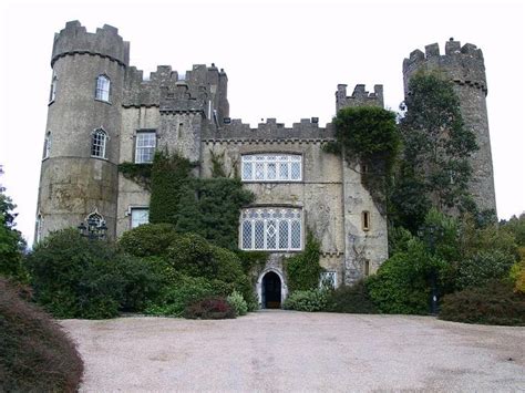 Enya's castle - Pesquisa Google | Dublino, Viaggi, Paesaggi