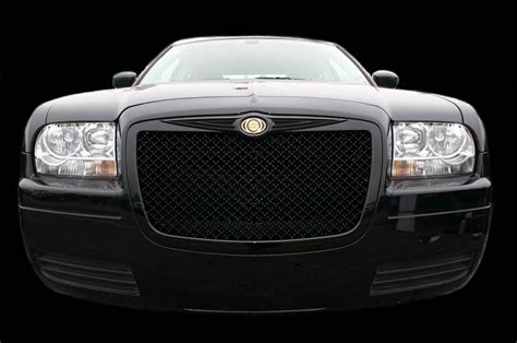 Chrysler 300 black mesh grille