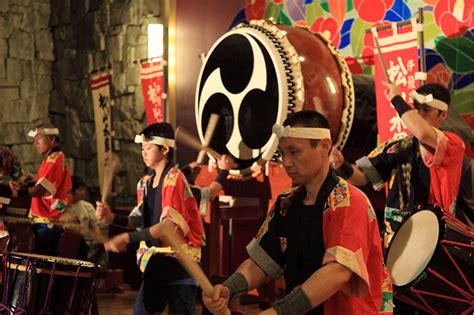 Japanese Traditional Drums Show | Japan Deluxe Tours