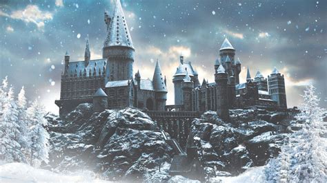 Hogwarts in the Snow | A year of great events | BBC StoryWorks