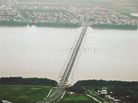 Demerara Harbour Bridge From Plane Longest Floating Bridge… | Flickr