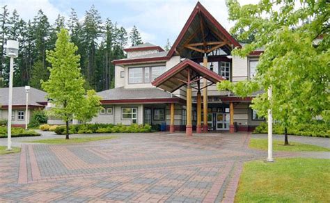 NORTH ISLAND COLLEGE (COURTENAY/ BRITISH COLUMBIA) - Landmark