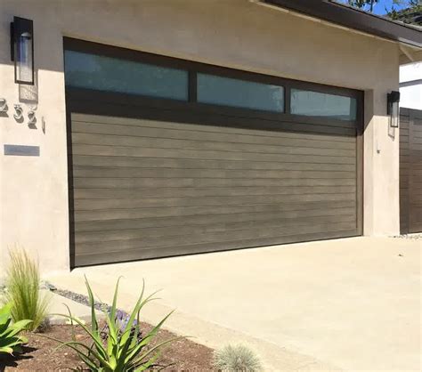 Impressive Mid century Modern Garage Doors : The Perfect Combination of ...