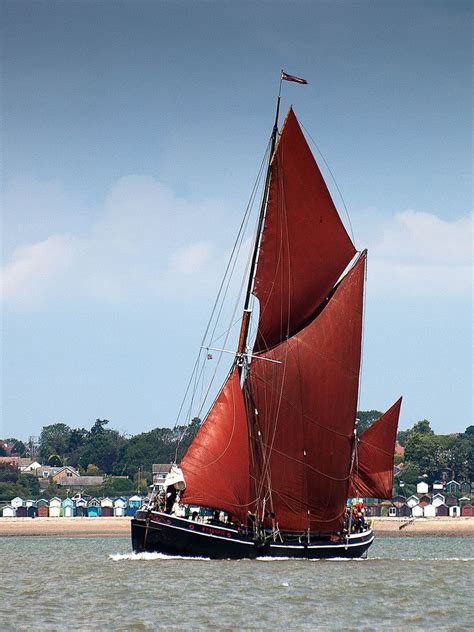 Thames Sailing Barges SB Wyvenhoe, Blackwater Barge by Bill Martin Old ...