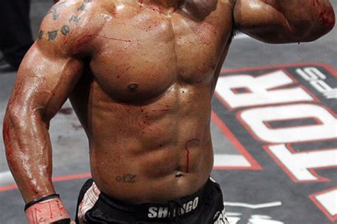 Hector Lombard offered UFC contract; Bellator to make 'strategic ...