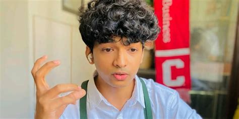 Shantanu Naidu As Ratan Tata’s Assistant | 21K School