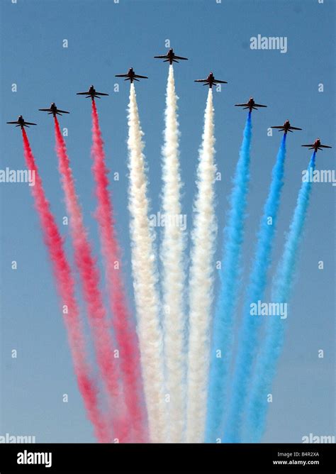 Red Arrows from the RAF Stock Photo - Alamy