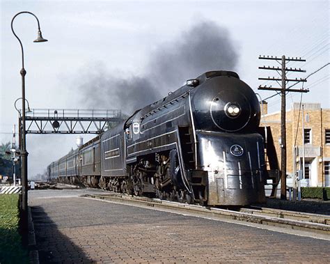 Streamlined steam locomotives - Trains