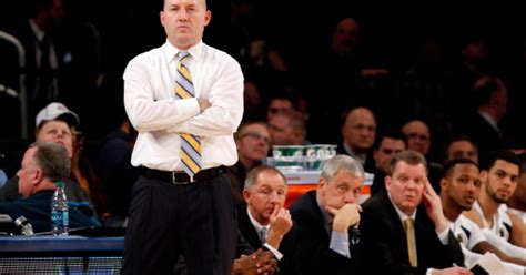 Marquette Coach Buzz Williams Leads Team Despite Never Playing College ...