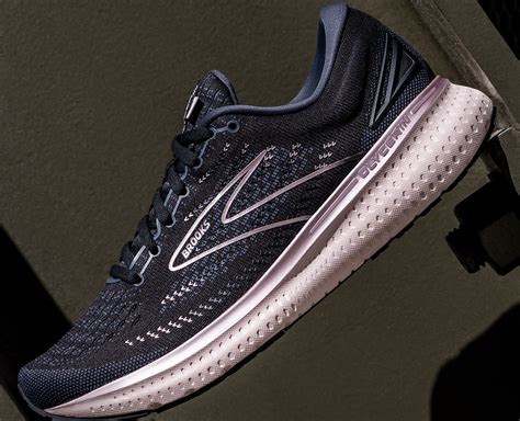 Brooks Glycerin 19 Review: The Perfect Max-cushioned Shoe For Long Runs - Road Runner Sports