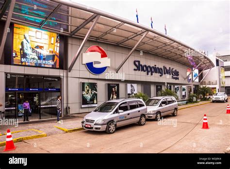 Shopping Del Este, Ciudad del Este, Paraguay Stock Photo - Alamy