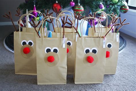 046.JPG 1 600×1 067 pixels | Christmas goodie bags, Daycare gifts ...