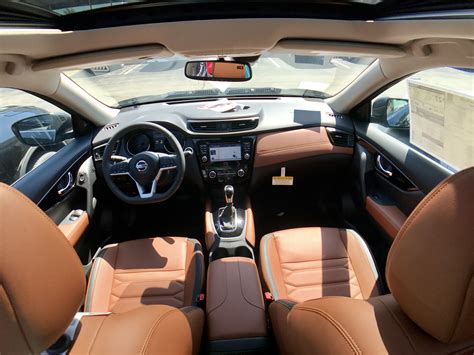 Nissan Rogue with Platinum Reserve Premium quilted leather in chocolate ...