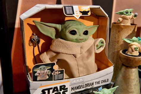 Star Wars: Baby Yoda merchandise could be delayed