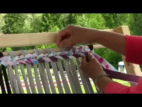 Warping a Salish Loom for Rag Rugs | Curious.com