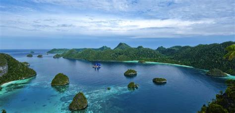 Introducing Papua: Your Travel Guide - Discover Your Indonesia