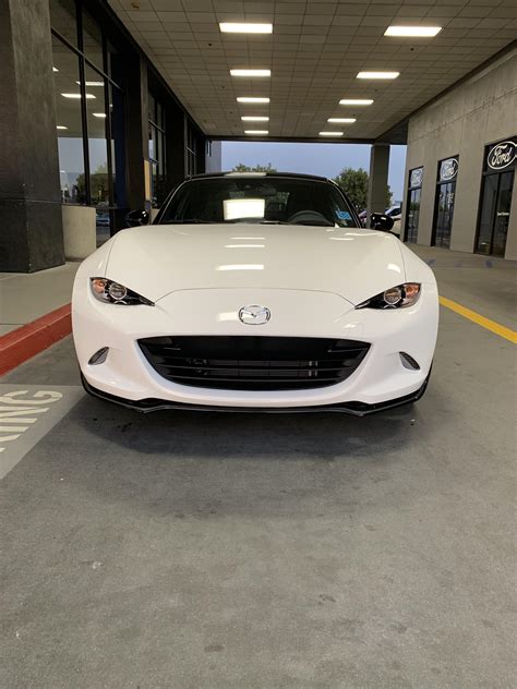 Just bought a 2019 Mazda Miata MX-5 Club Manual In Arctic White! I am ...