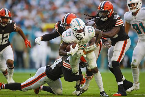 The Fundamental Failing of the Cleveland Browns Defense - Sports Illustrated Cleveland Browns ...