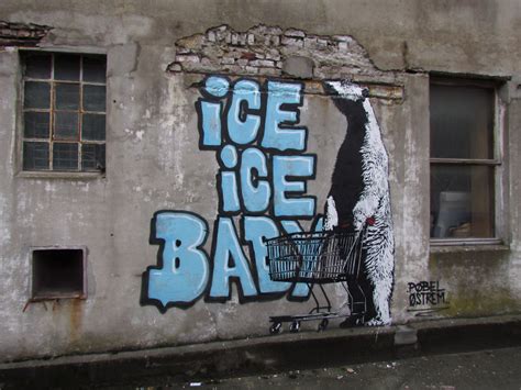 20+ Powerful Street Art Pieces That Tell The Uncomfortable Truth ...