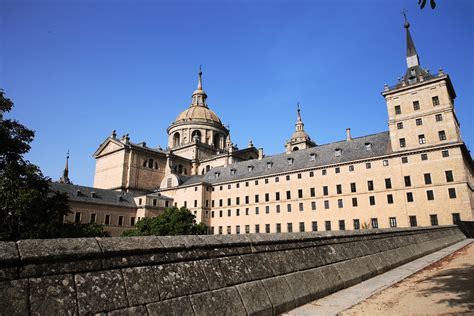 El Escorial - the largest Renaissance building in the world * All PYRENEES · France, Spain, Andorra