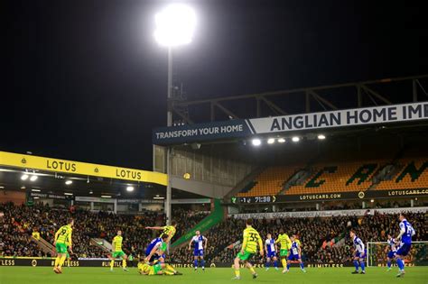 Leeds United stadium capacity vs Sunderland, Sheffield Wednesday and ...