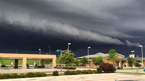 Stunning Images, Video Emerge From Texas Storms | Texas storm, Hail ...