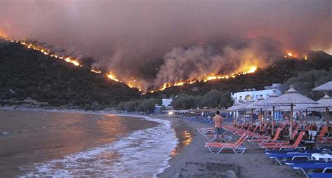 Grecia: Incendios devastan la isla griega de Quíos | MUNDO | CORREO