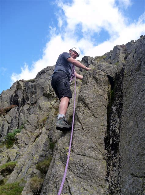 Outdoor Courses for Scrambling, Climbing, Kayaking & Mountain Activities: Mountain scrambling ...