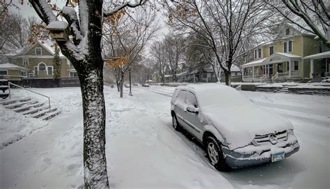 St. Paul, Minneapolis declare snow emergencies. Heed parking signs or get towed. – Twin Cities