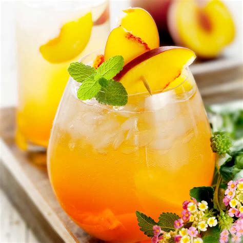 7 Popular Peach Schnapps Drinks - Aleka's Get-Together