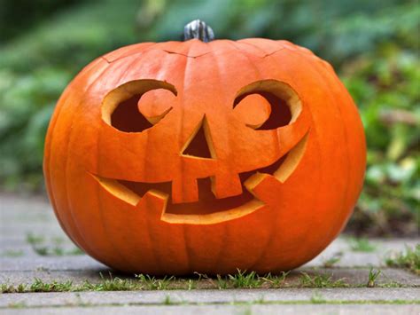 Top 10 Traditional Pumpkin Carving Ideas