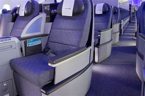 Review: United Airlines Business Class - International Traveller