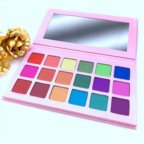 18 Colors Pink Eyeshadows Palette – MSmakeupoem.com