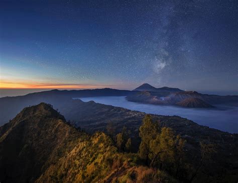 East Java Tour, Bromo Sunrise Tour, Ijen Crater Tour - Wandernesia