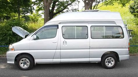 This Old Toyota Grand HiAce Camper Makes Clever Use Of Space