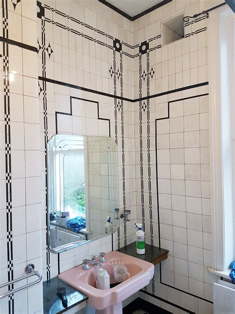 1940’s Art Deco Ceramic Tiles Bathroom Deep Cleaned in Leeds – Tiling ...