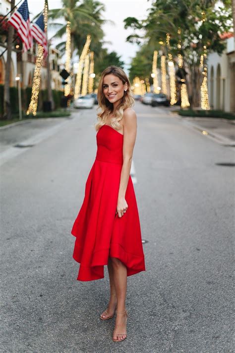 Perfect Holiday Dress | Perfect holiday dress, Dresses, Red dress outfit