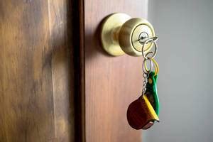 Close Up Photo of a Bike Chain Lock on White Background - Creative Commons Bilder