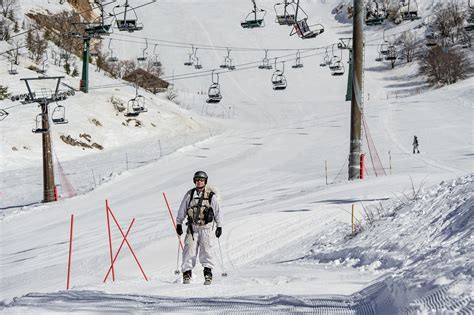 Mount Hermon ski resort to reopen despite flareup on northern border ...