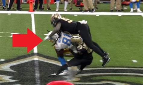 Marshon Lattimore makes incredible tackle to win game for Saints