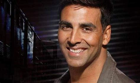 Akshay Kumar Very Cute Smile Pose. | Akshay kumar, Bollywood actors ...