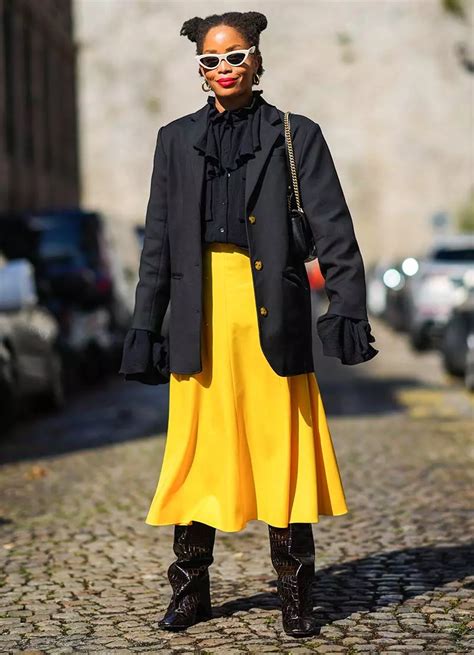 6 Stylish Yellow Outfit Ideas: How to Wear Yellow in 2022