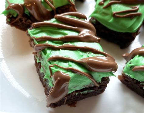 Creme de Menthe Brownie Bites - Nanahood