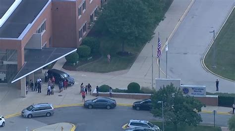 Wheaton North news: Wheaton North High School lockdown lifted as police ...
