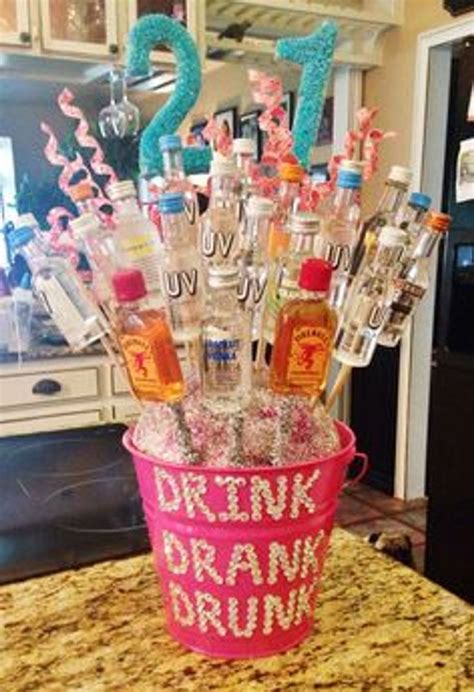 11 Things To Make Your Bestie For Her 21st Birthday in 2020 | Birthday ...