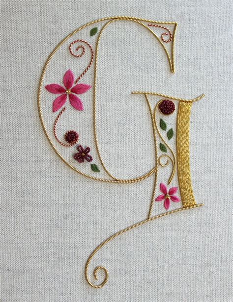 monogram hand embroidery G - Google Search | Embroidery monogram, Embroidery patterns, Gold work ...